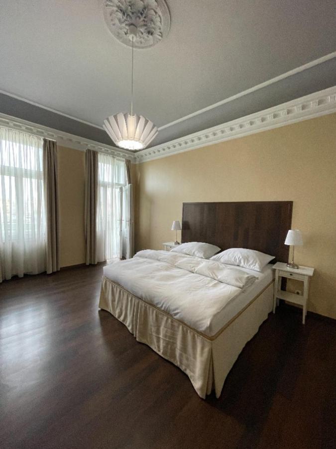 Janackovo Nabrezi 19 - Riverside Residence Prag Dış mekan fotoğraf