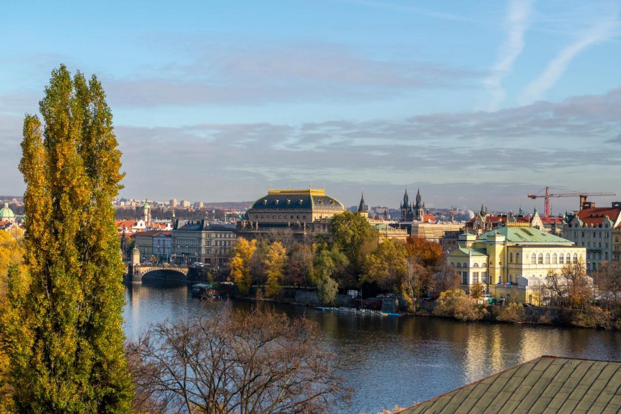 Janackovo Nabrezi 19 - Riverside Residence Prag Dış mekan fotoğraf